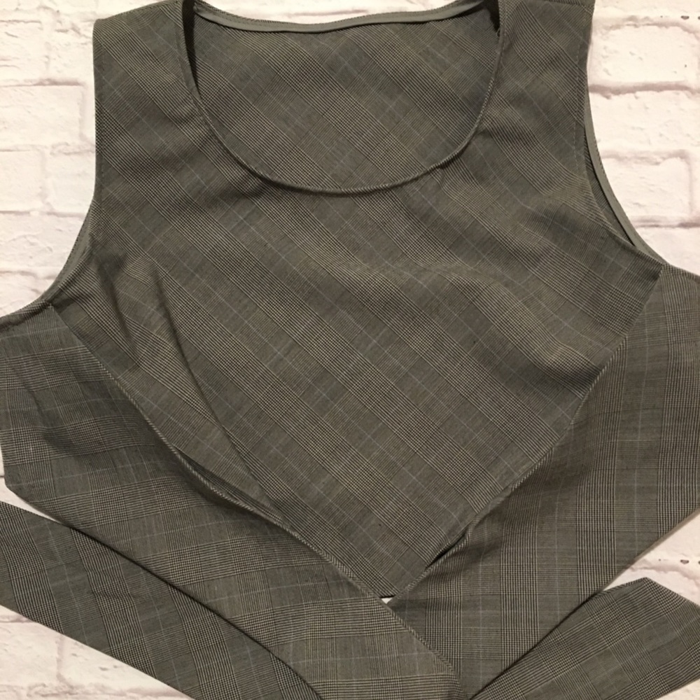 Check pattern crop wrap top